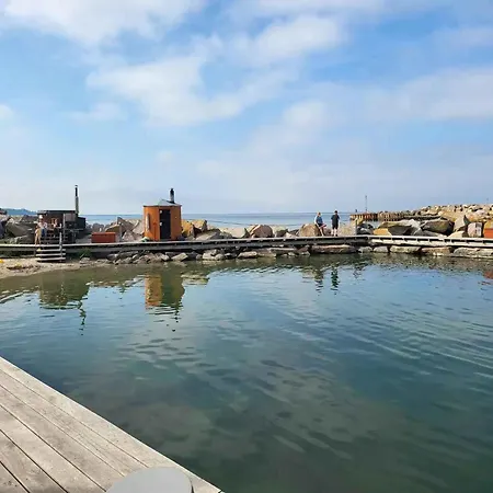 With Views Close To The Sea In Apartamento *